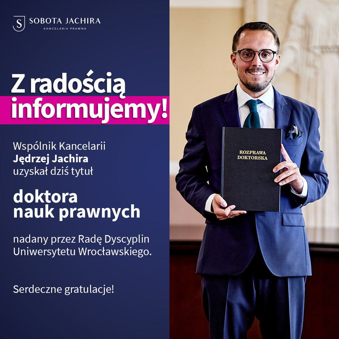 Jędrzej Jachira z tytułem doktora nauk prawnych